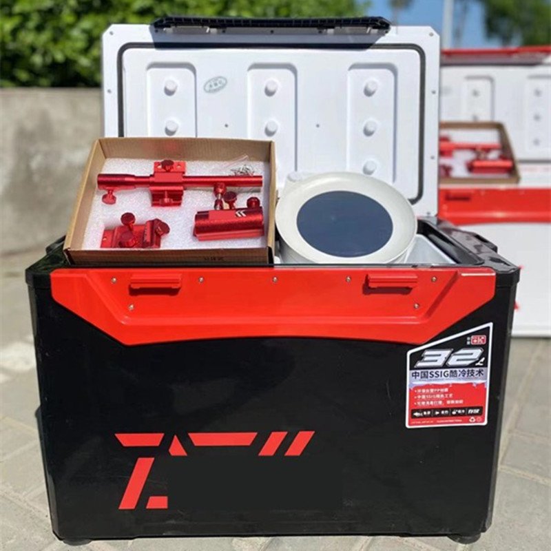 There's a full set of fishing boxes in the Second-Wind Fish Market